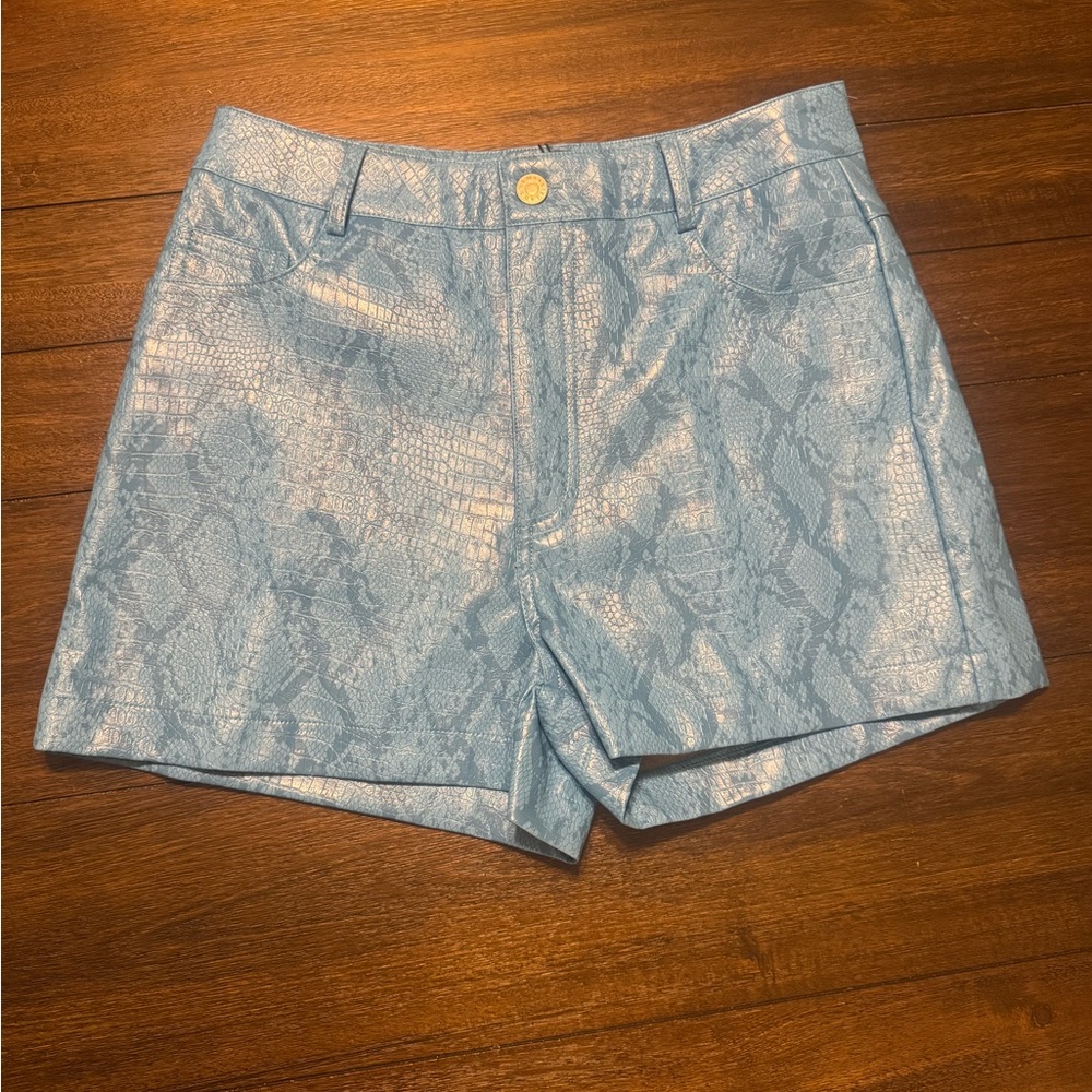 AKIRA  Blue Snakeskin Faux Leather Shorts NET Size Small Metallic Snake Print
